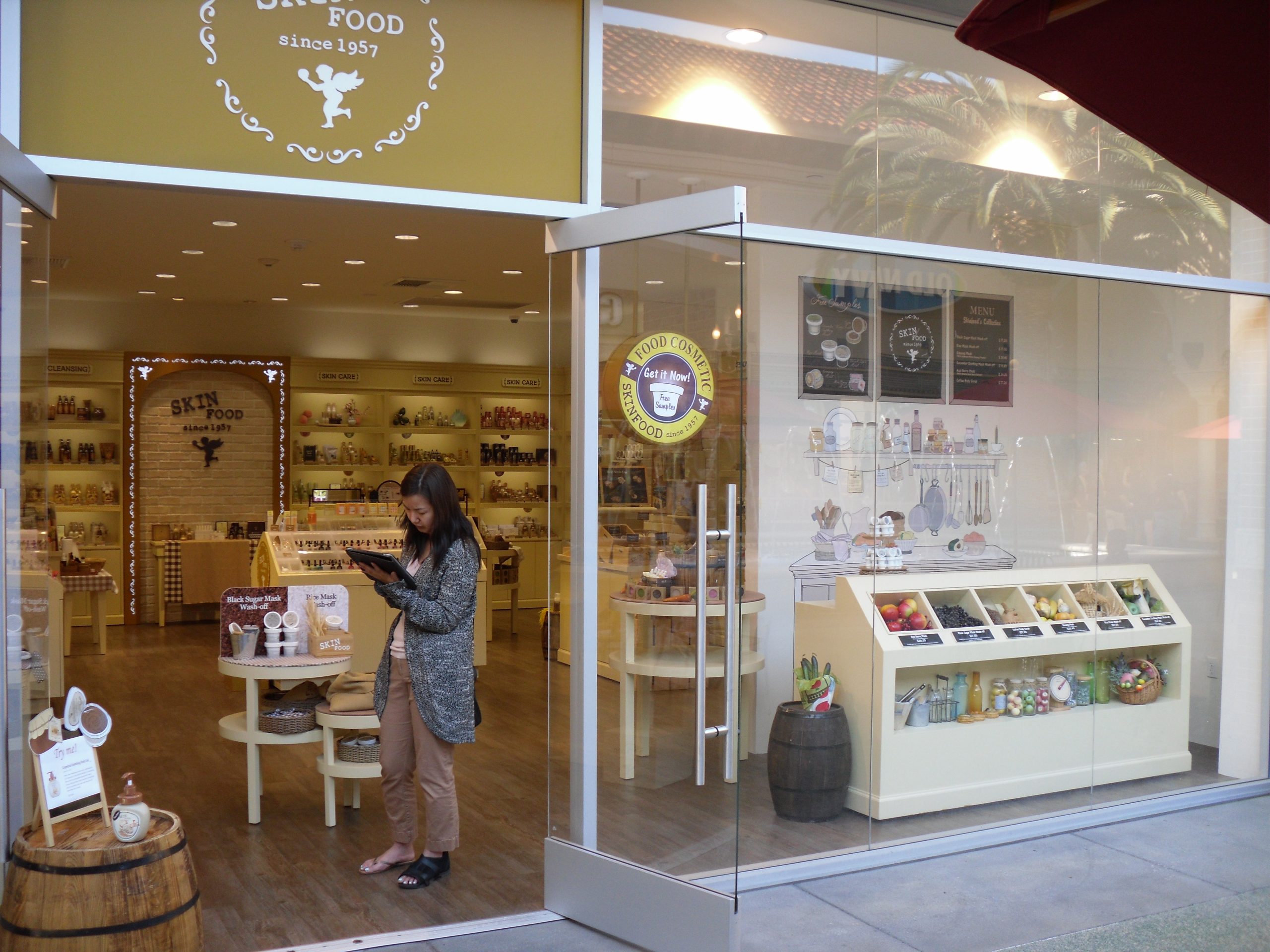 SkinFood Cosmetic -City of Irvine Spectrum Mall